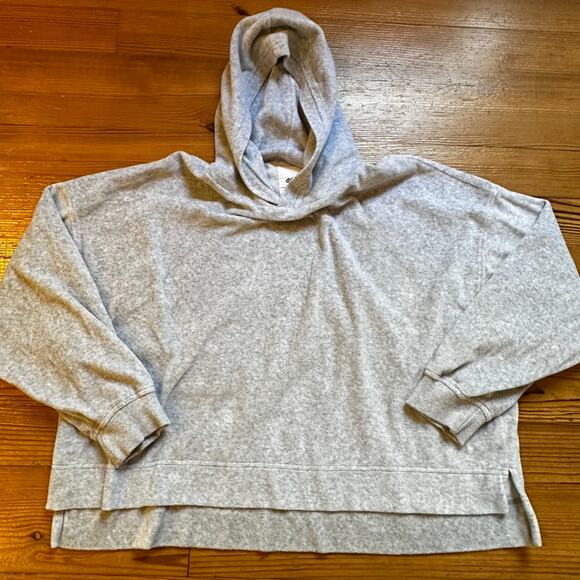 Aerie light gray oversized hooded cropped sweater SIZE L - Picture 3 of 4